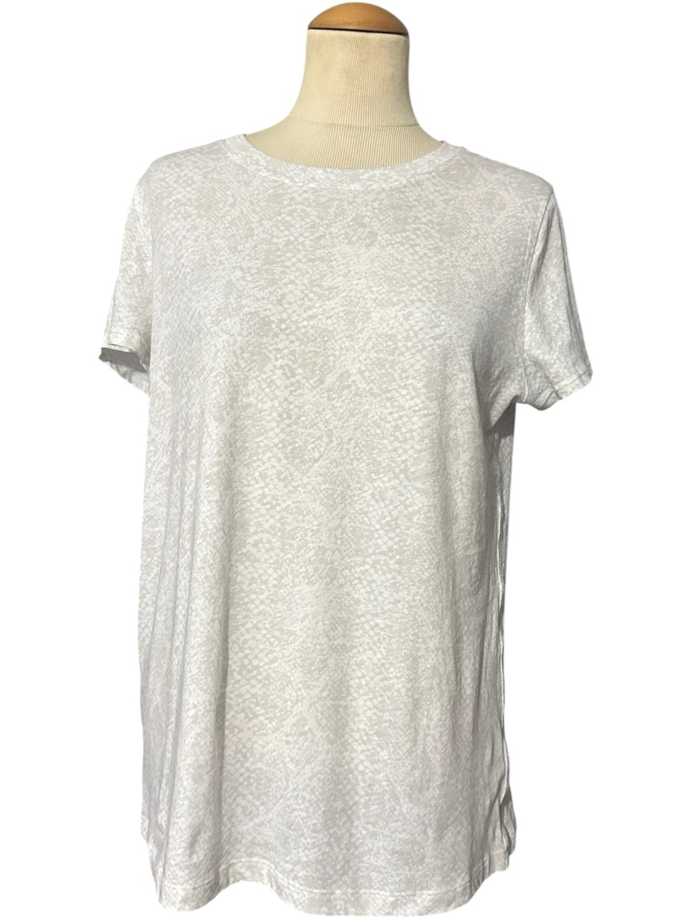 Athleta Organic Cotton Daily Tee Snakeskin Print White Size M